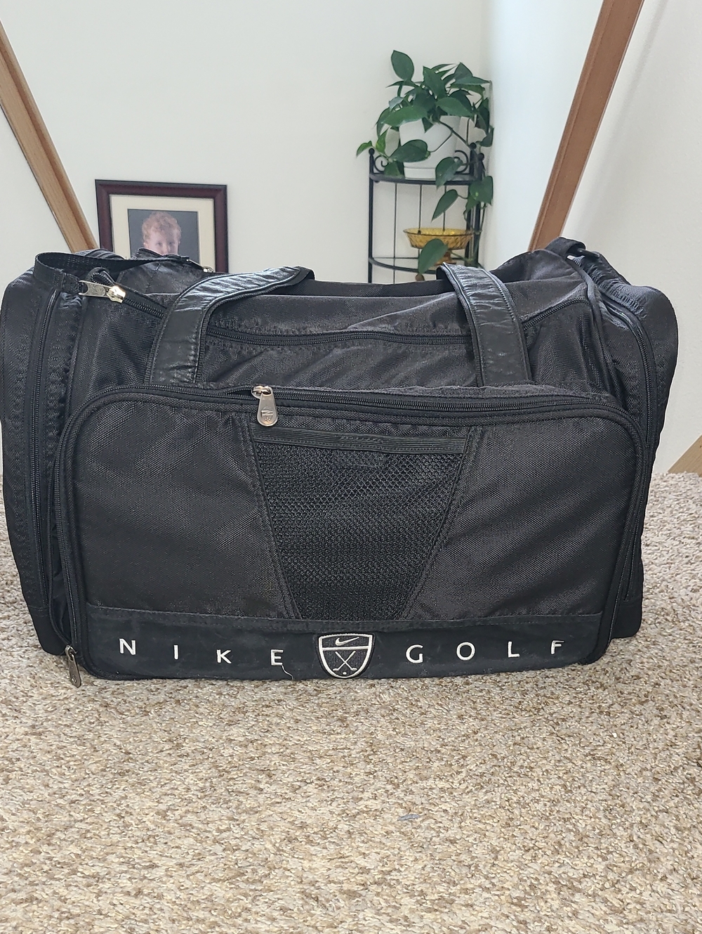 Nike Black Golf Duffle Bag with Front Mesh Pocket